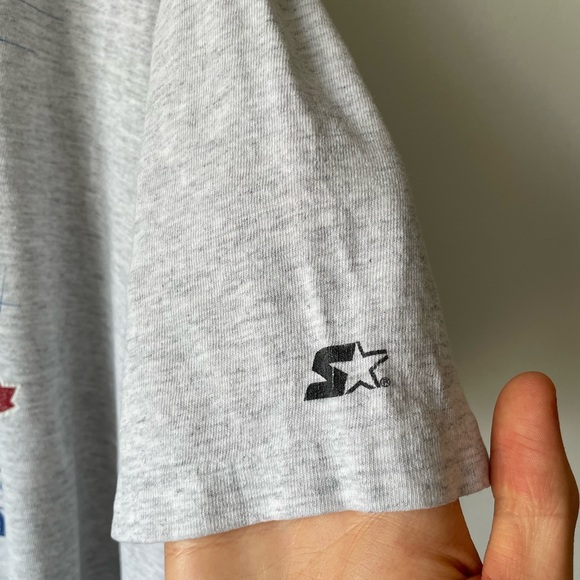 Vintage 90s Toronto Blue Jays Oversized tee - Picture 4 of 15